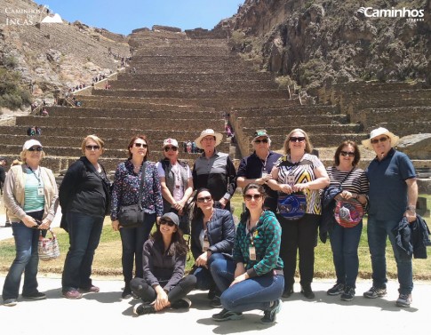 Família Caminhos em Ollantaytambo, Peru