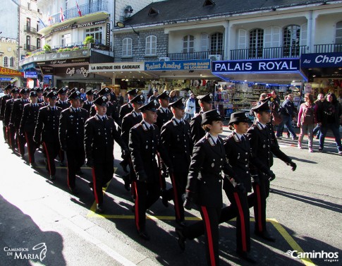 Encontro Militar Internacional no Santuário de Lourdes, França