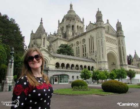 Basílica de Santa Terezinha do Menino Jesus, Lisieux, França