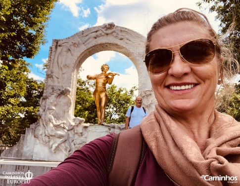 Estátua de Johann Strauss no Standpark, Viena, Áustria