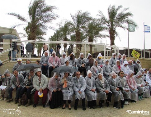 FAMÍLIA CAMINHOS NO RIO JORDÃO, ISRAEL