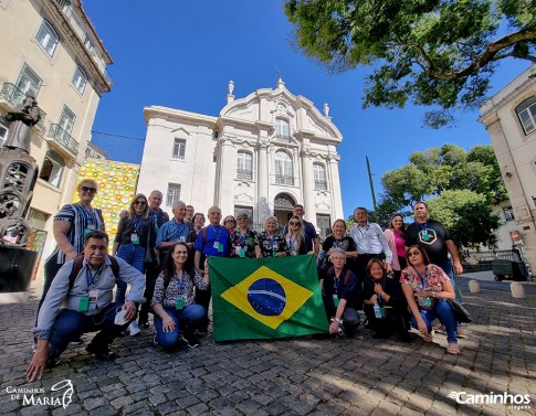 Família Caminhos na Igreja de Santo Antônio, Lisboa, Portugal