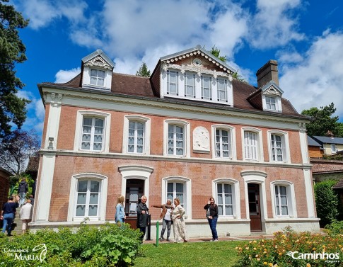 Casa de Santa Terezinha, Lisieux, França