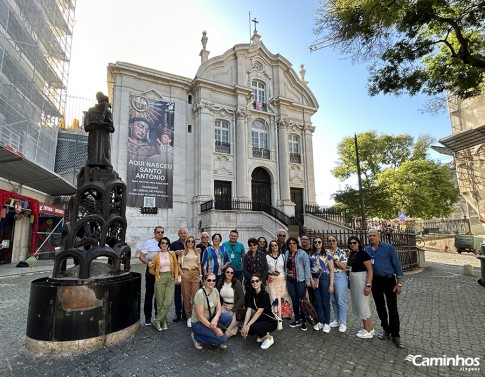 Família Caminhos na Igreja de Santo Antônio, Lisboa, Portugal