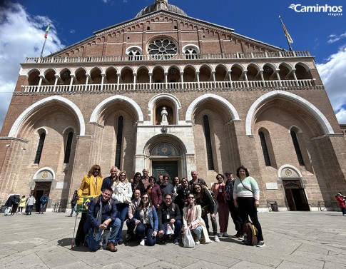 Família Caminhos na Basílica de Santo Antônio, Pádua, Itália