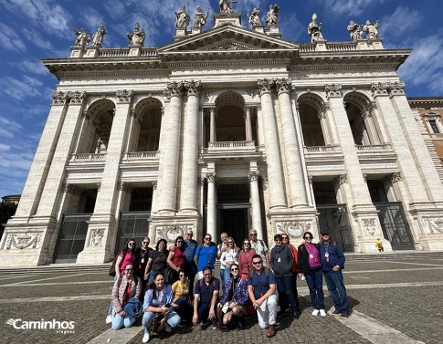 Família Caminhos na Catedral de São João Latrão, Roma, Itália