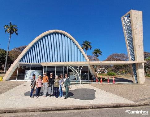 Família Caminhos no Santuário São Francisco de Assis, Belo Horizonte, Minas Gerais