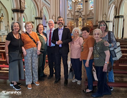 Família Caminhos na Basílica NS de Lourdes, Belo Horizonte, Minas Gerais