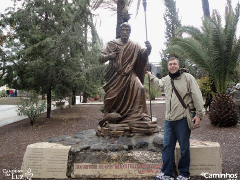 Estátua de São Pedro em Cafarnaum, Israel