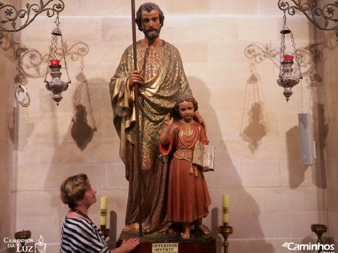 Estátua e Igreja de São José, Nazaré, Israel