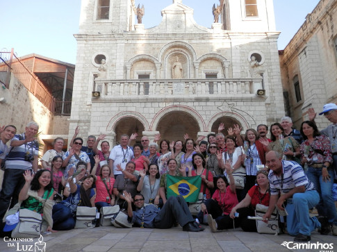 Família Caminhos na Igreja das Bodas de Caná, Israel