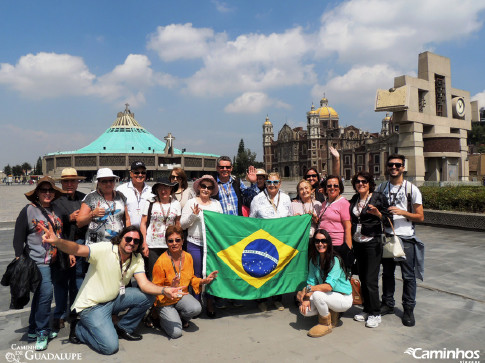 Família Caminhos no Santuário de Guadalupe, Cidade do México