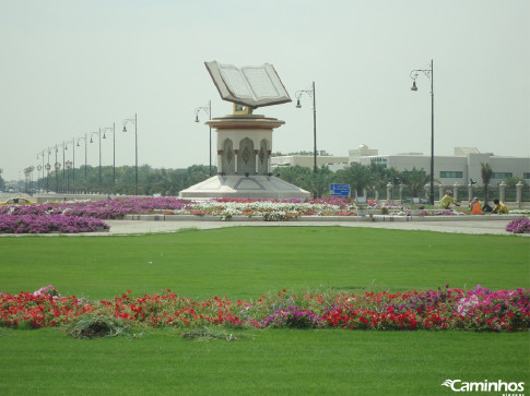 Rotatória do Alcorão, Sharjah, Emirados Árabes Unidos