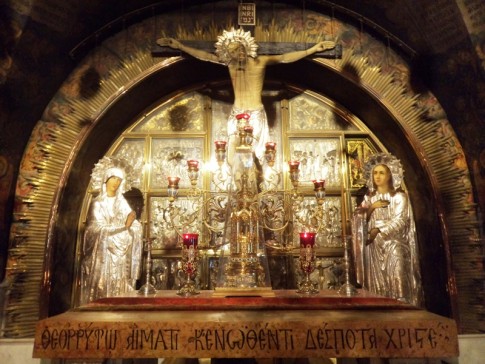 Altar erguido no Monte Calvário