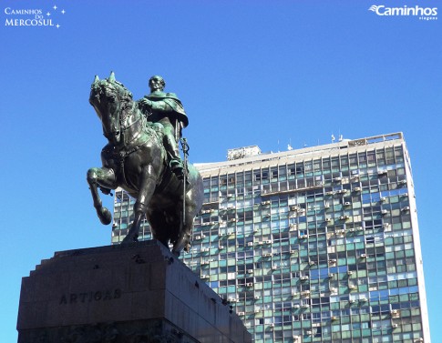 Praça da Independência, Montevidéu