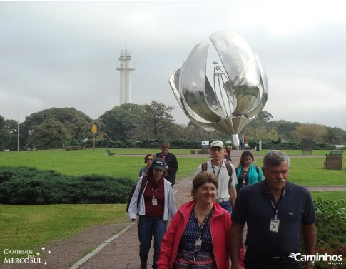 Floralis Generica, Praça das Nações Unidas, Buenos Aires